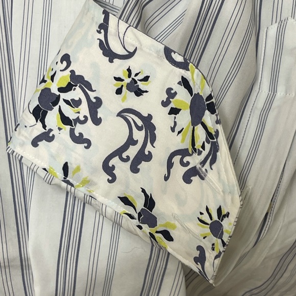 Set of two tailorbyrd dress shirts Large - Picture 8 of 9